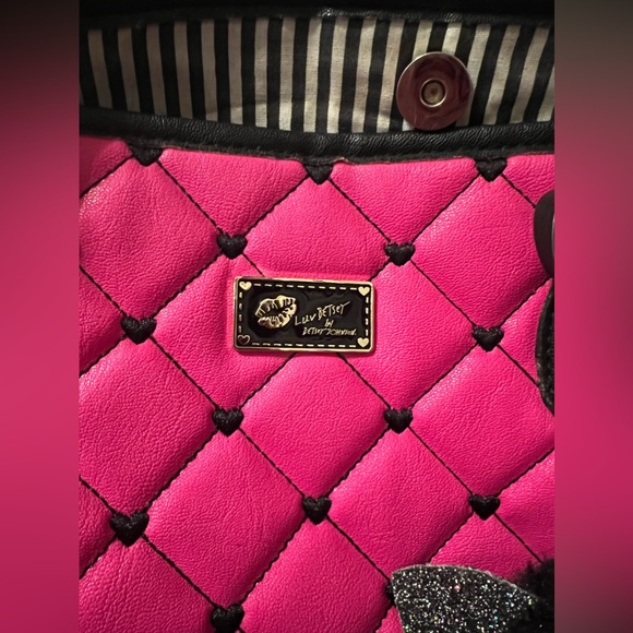 Betsey Johnson Handbags - Betsy Johnson tote purse